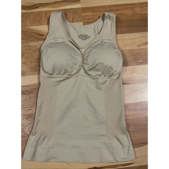 Women’s Tan Seamless Shaper Vest Body Shaper Size Large NWOT - Picture 1 of 5